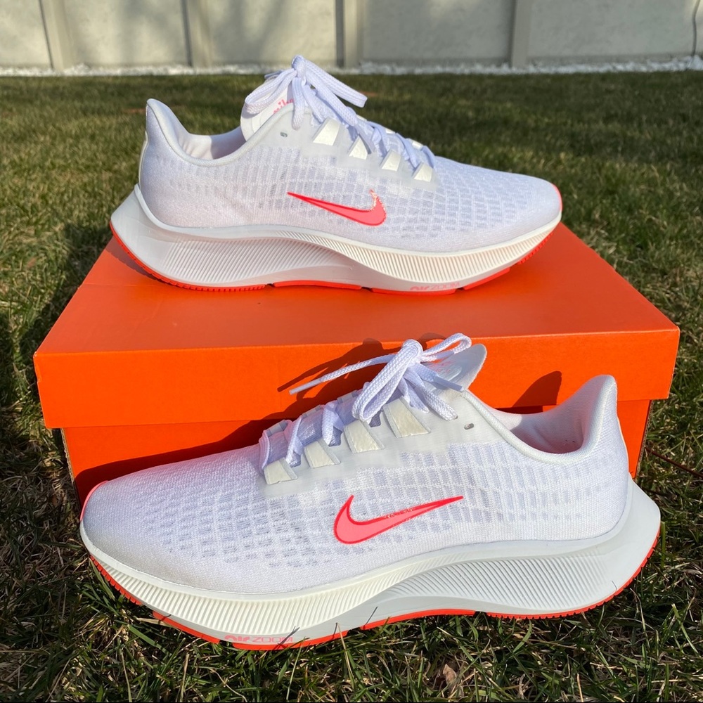 NIKE AIR ZOOM PEGASUS 37 WOMEN’S RUNNING SHOE
